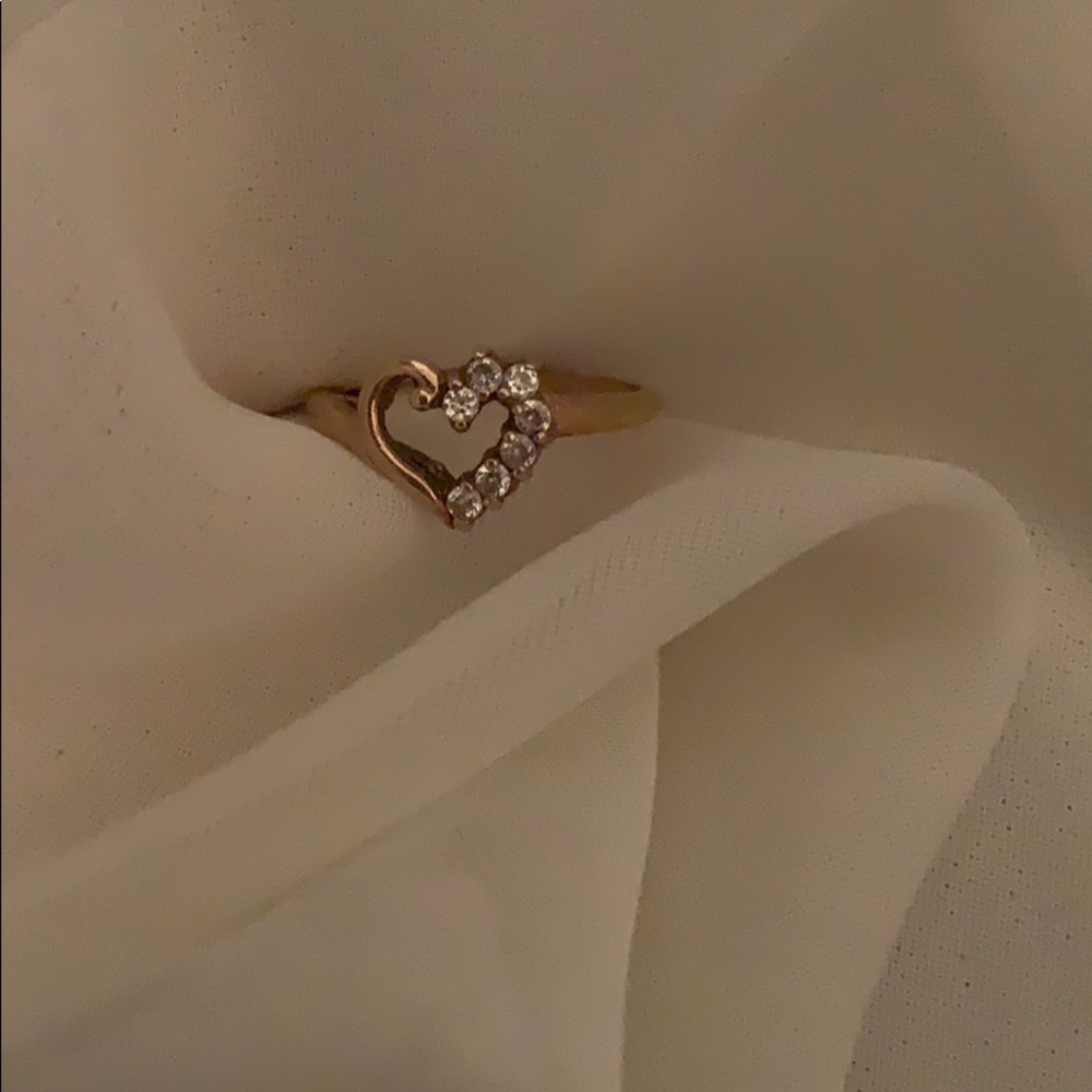 Girls Valentine Ring cz/gold